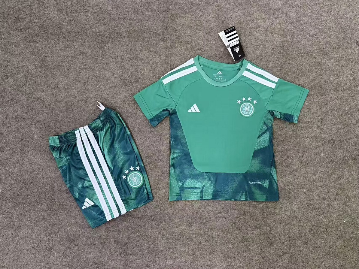 Kids-Germany 2026 World Cup GK Green Soccer Jersey